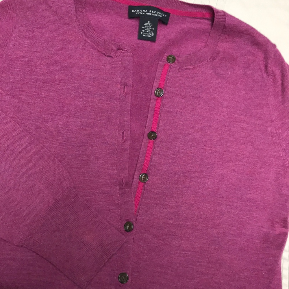 BANANA REPUBLIC Merino Wool Cardigan Sweater EUC - Picture 5 of 5